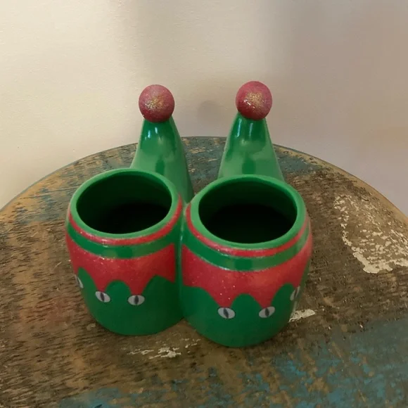Christmas Decor Elf Shoes - Picture 3 of 6